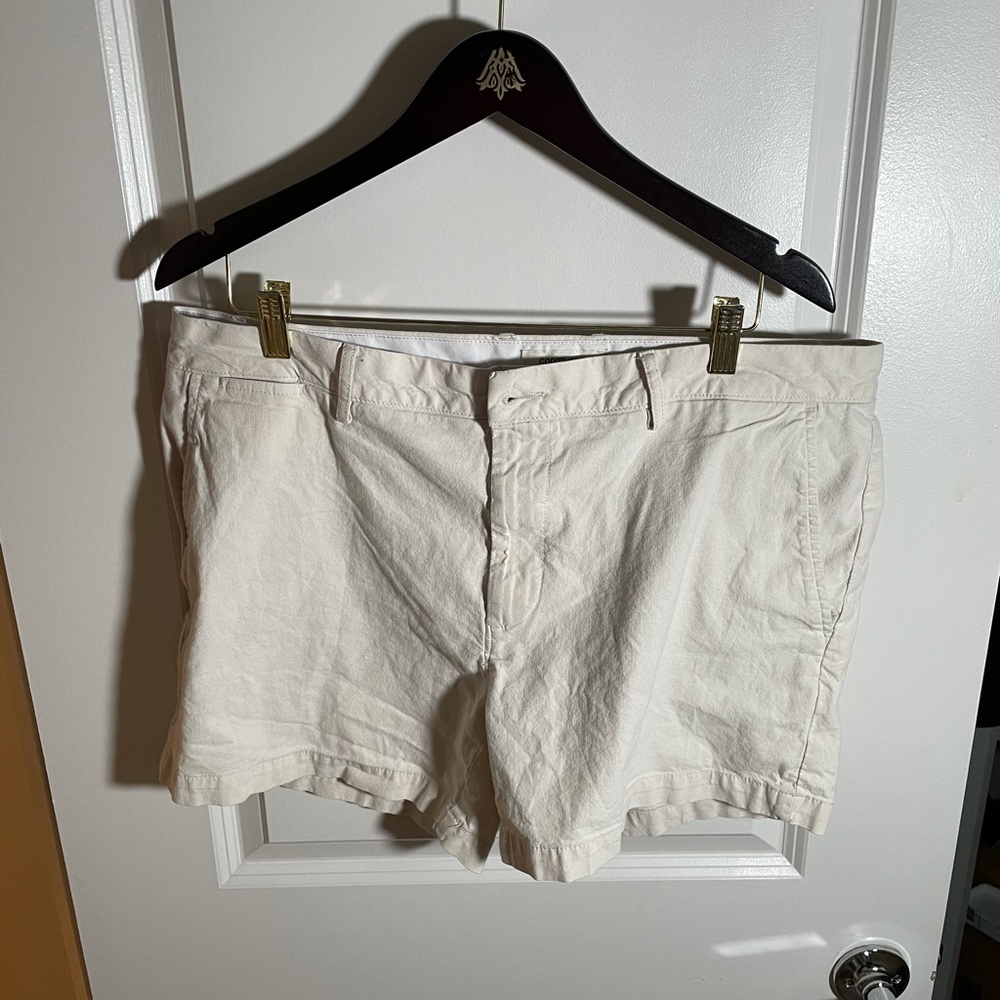 Good Threads white 5 inseam shorts 38 waist